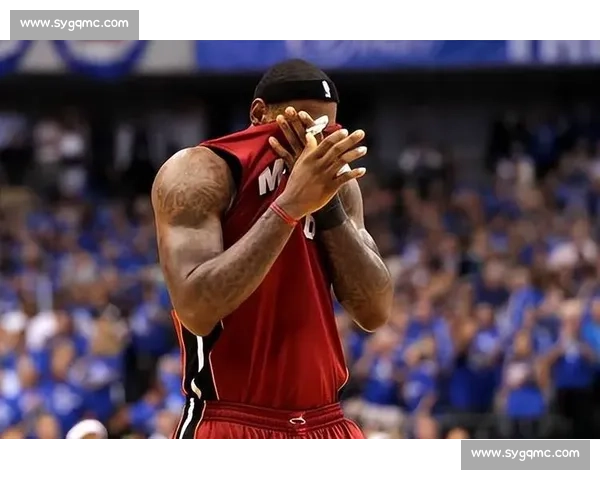 2006年NBA季后赛经典对决回顾:小牛与热火的激烈碰撞与关键瞬间 2006年NBA季后赛经典对决回顾:小牛与热火的激烈碰撞与关键瞬间